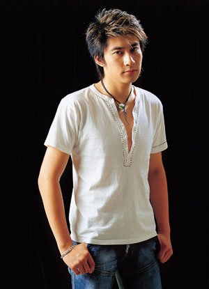 《星梦缘》中饰演麦家永的盛超，他现在结婚了没，老婆是谁？有照片么？