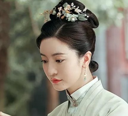《锦心似玉》秦姨娘是何身份？她可能是最后的BOSS吗？
