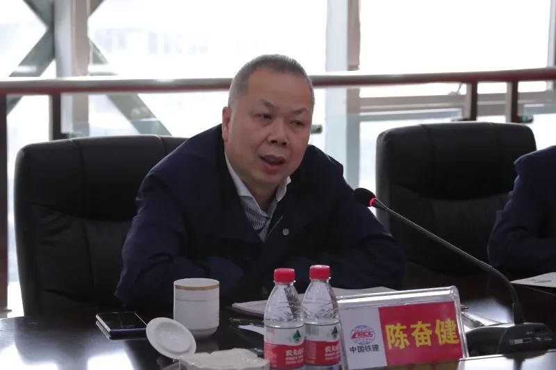 中铁建集团董事长陈奋健坠亡，有无他杀可能？