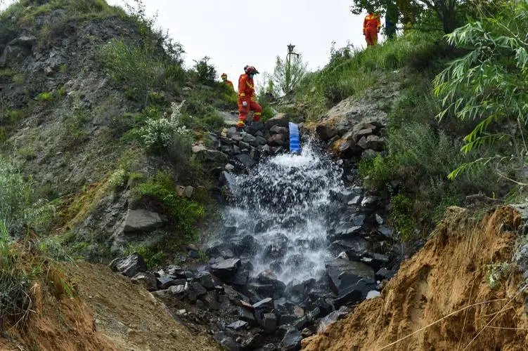 山西透水事故致13死、52人被追责问责，针对此事故提出哪些防范措施？