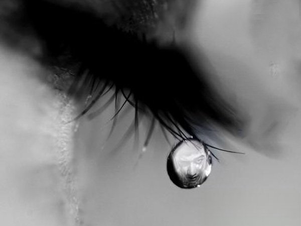 黑夜漫漫却漫不过孤独是什么歌，我的眼泪你不在乎歌曲介绍