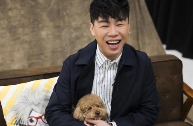 胡彦斌被称救狗英雄，为何会如此称呼他？