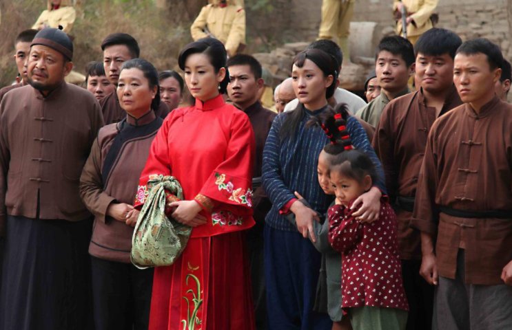 红高粱大嫂怎么死的