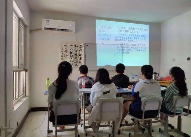 强迫未成年少女有偿陪侍，山东5人被刑拘，这些人为何敢如此猖獗？