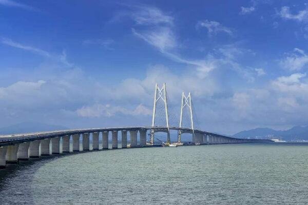 王俊凯出演理想照耀中国，他饰演什么角色？