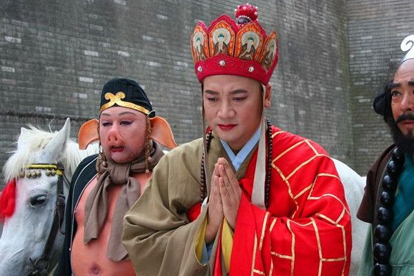 唐僧三打白骨精出自哪章回目？