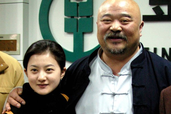 演员李琦还在吗