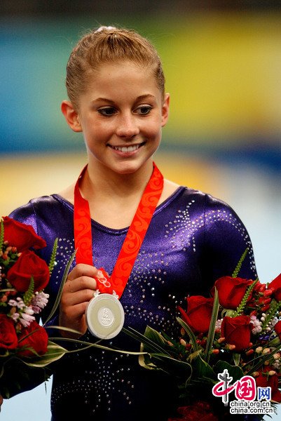 桑德拉·伊兹巴沙的个人资料