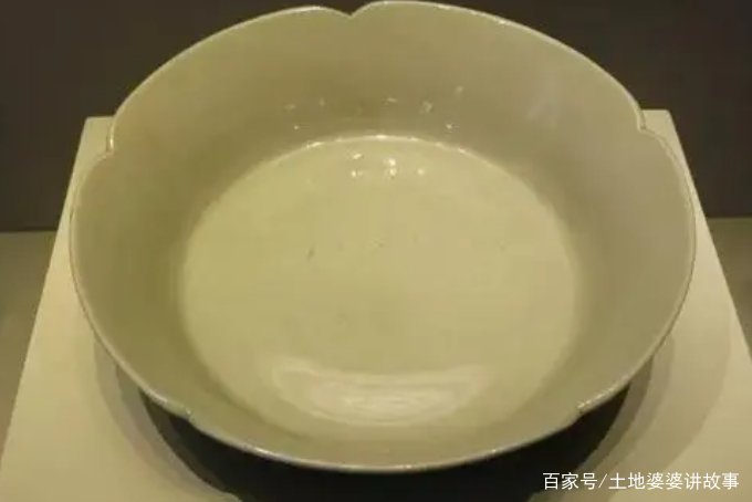 “秘色瓷”的“秘色”究竟是什么颜色呢？