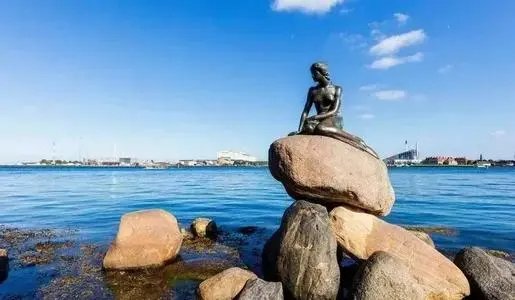 海的女儿是哪个城市的城徽?