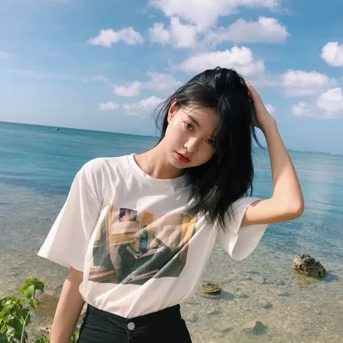 女性lori英文名寓意