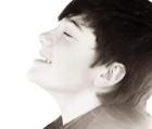 现在Greyson Chance和Justin Bieber谁比较红