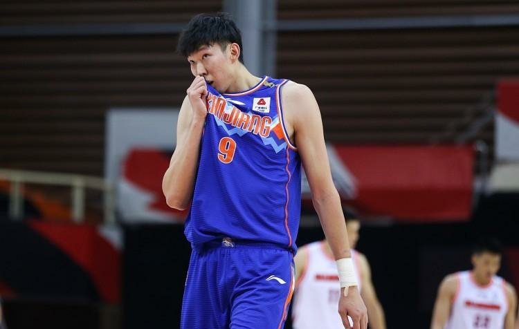 周琦CBA篮板数追平姚明，如今的周琦是什么水平？
