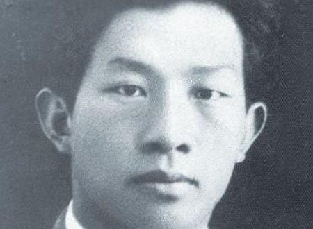 聂耳长什么样子啊