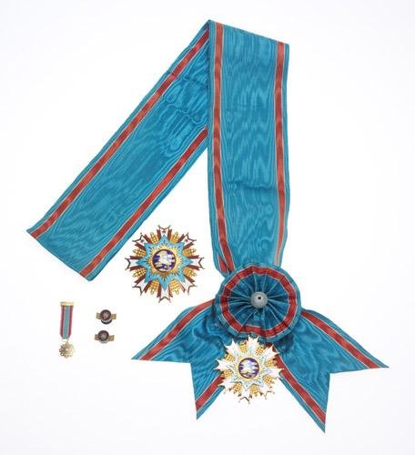 卿云勋章的勋章章式