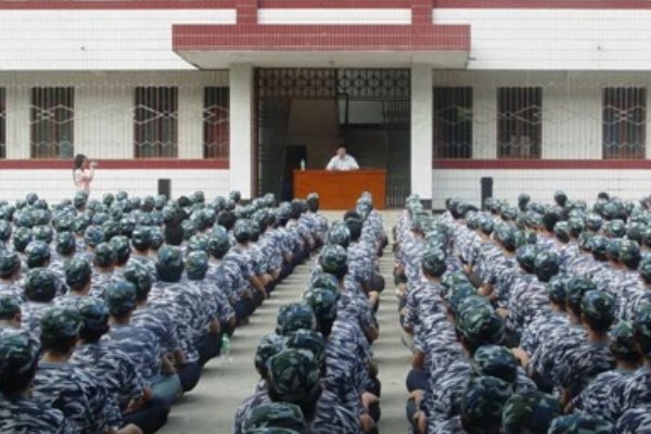 铁路学校哪个好？