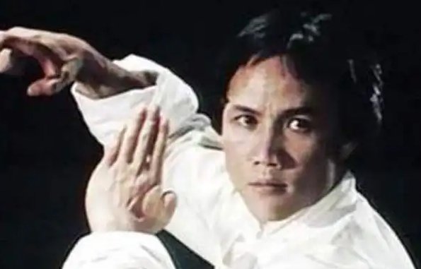 霍元甲的师傅是谁？