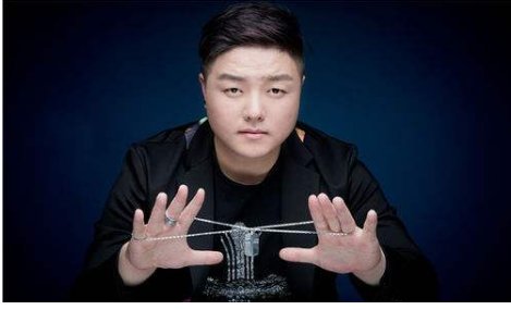 “我告诉自己不要哭”是哪首歌的歌词