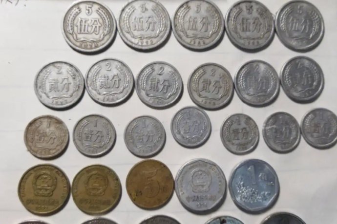 硬的拼音组词部首