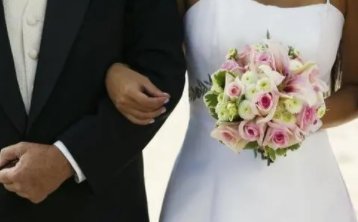 舅舅在新人婚礼上送一套房，这样的舅舅你想不想要？