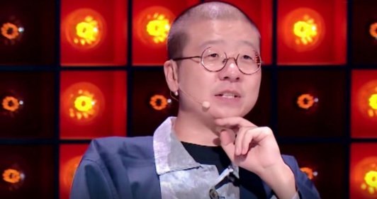 《脱口秀大会》李诞不拍灯Kid淘汰，Kid值得晋级吗？