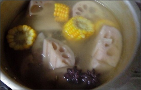 炖了半天的排骨汤很腥，怎么补救啊，求助求助