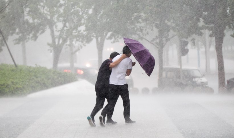 河南多个市县5天降了一年的雨，强降雨的过程中都有哪些特点？