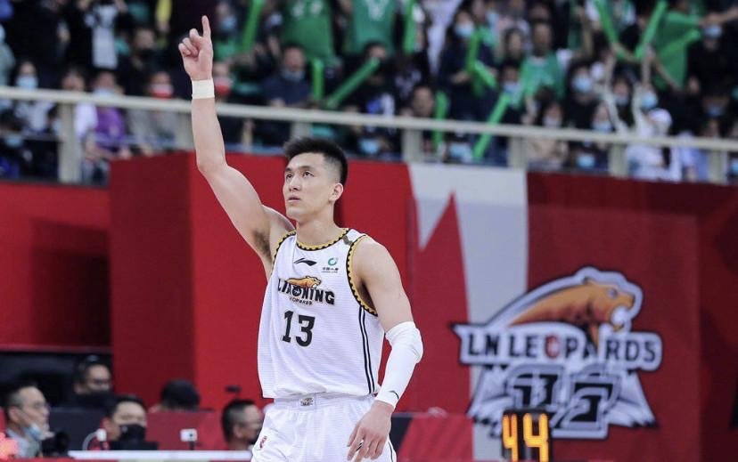 郭艾伦采访看哭了，如何看待郭艾伦在比赛后落泪？