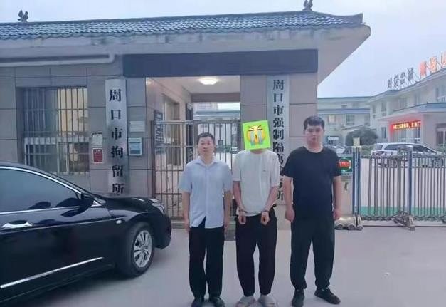 如果一个男人，在喝酒了，才会发信息给你，说想你了，，是因为什么，