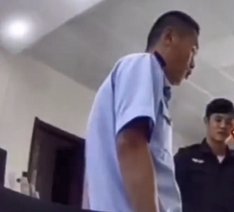 去派出所“理论”，女子因儿子身份证尾号是4，气的一宿没睡觉，如何评价？