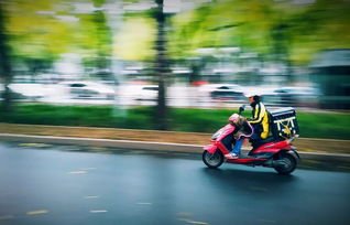 建议强制平台为外卖小哥买意外险，外卖小哥是什么想法？