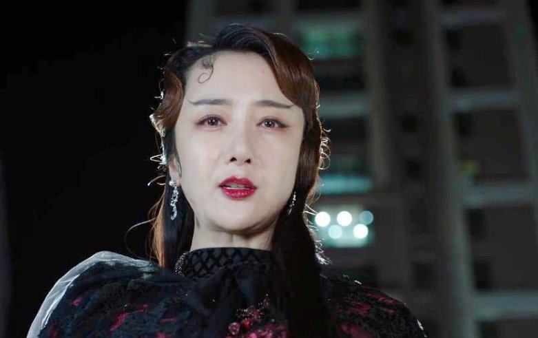 半妖司藤的白英为何能复活？