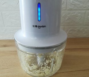 卫龙辣条是什么做的 辣条制作过程介绍