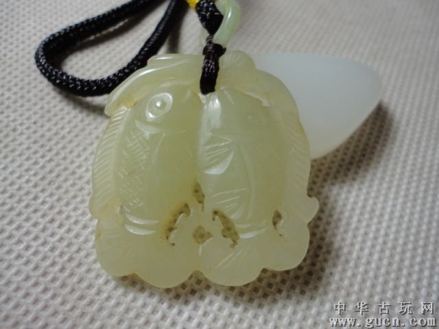 有关双鱼玉佩的五张图片