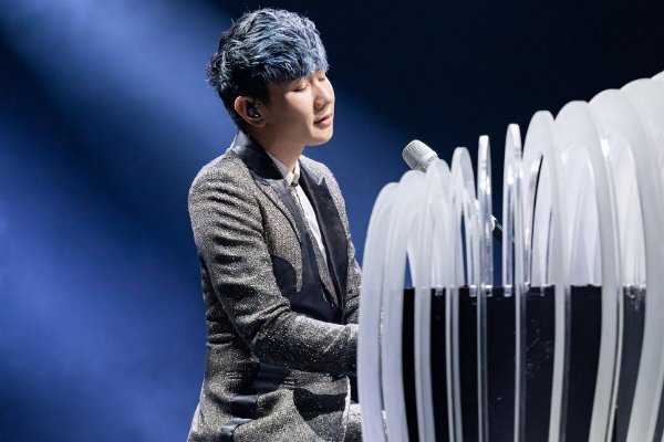 歌手林俊杰确诊新冠了，致其感染的原因是什么？