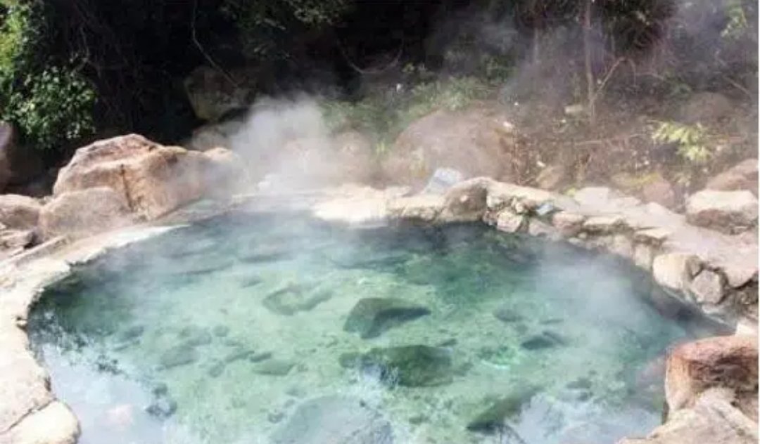 我国古人对温泉的开发利用不止泡澡，还包括以下哪一项