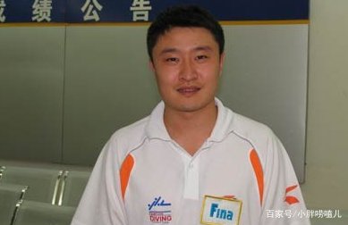 他是郭晶晶的初恋，女儿出生后遭遇车祸去世，老婆一直未再嫁，他是谁？