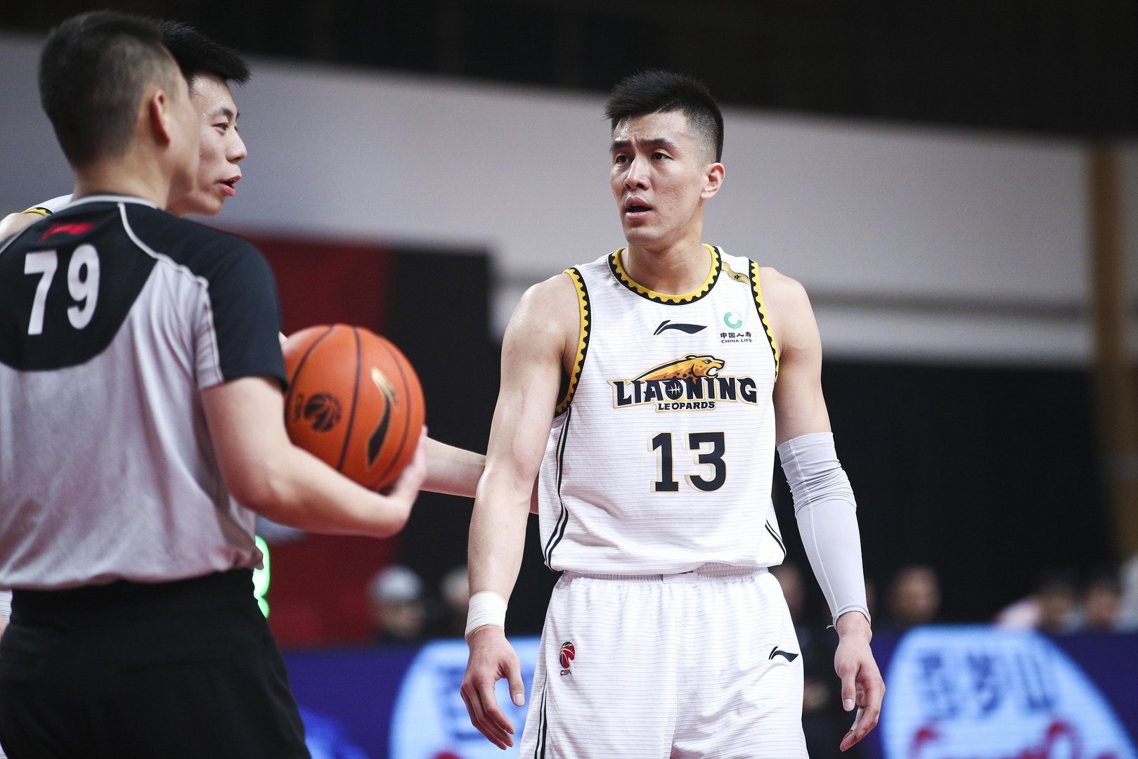 郭艾伦采访看哭了，如何看待郭艾伦在比赛后落泪？