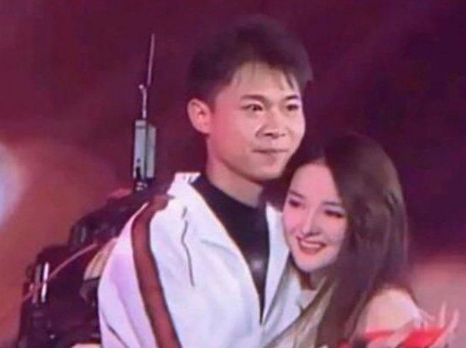 许华升女友是谁？