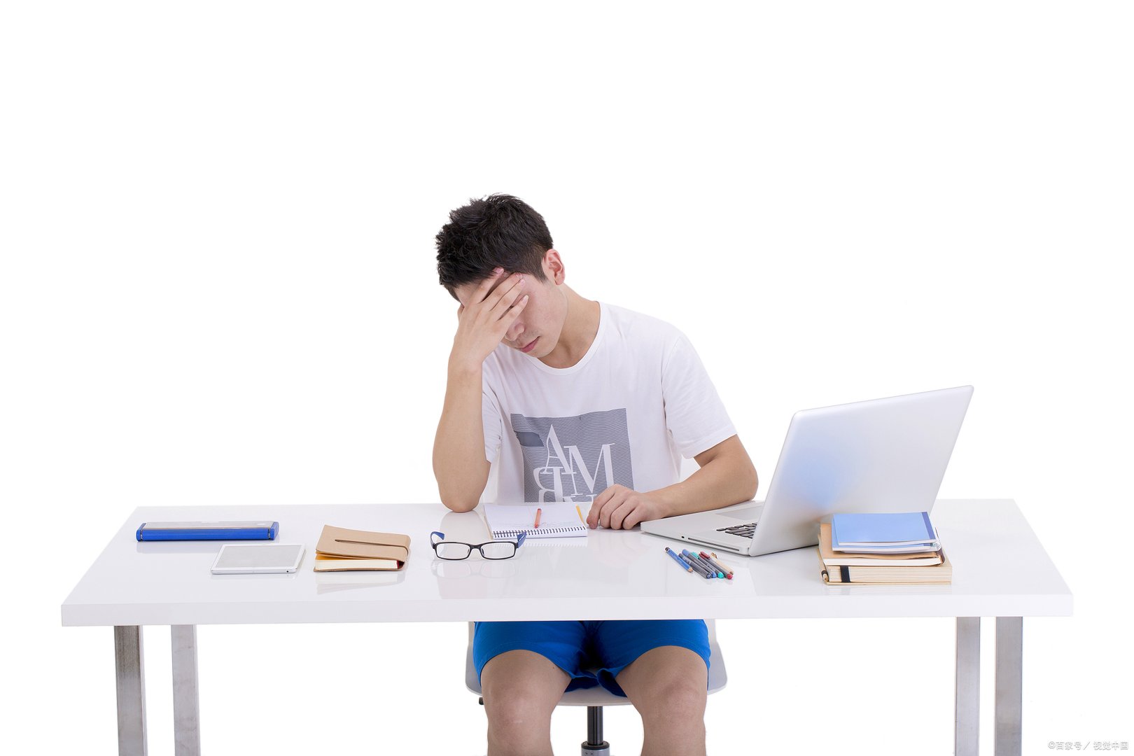 孩子高一的时候迷上了网络，成绩直线下降，发现高中的孩子上网吧怎么办？