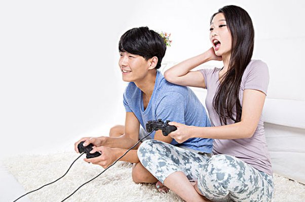 男朋友为什么天天拉我打游戏？