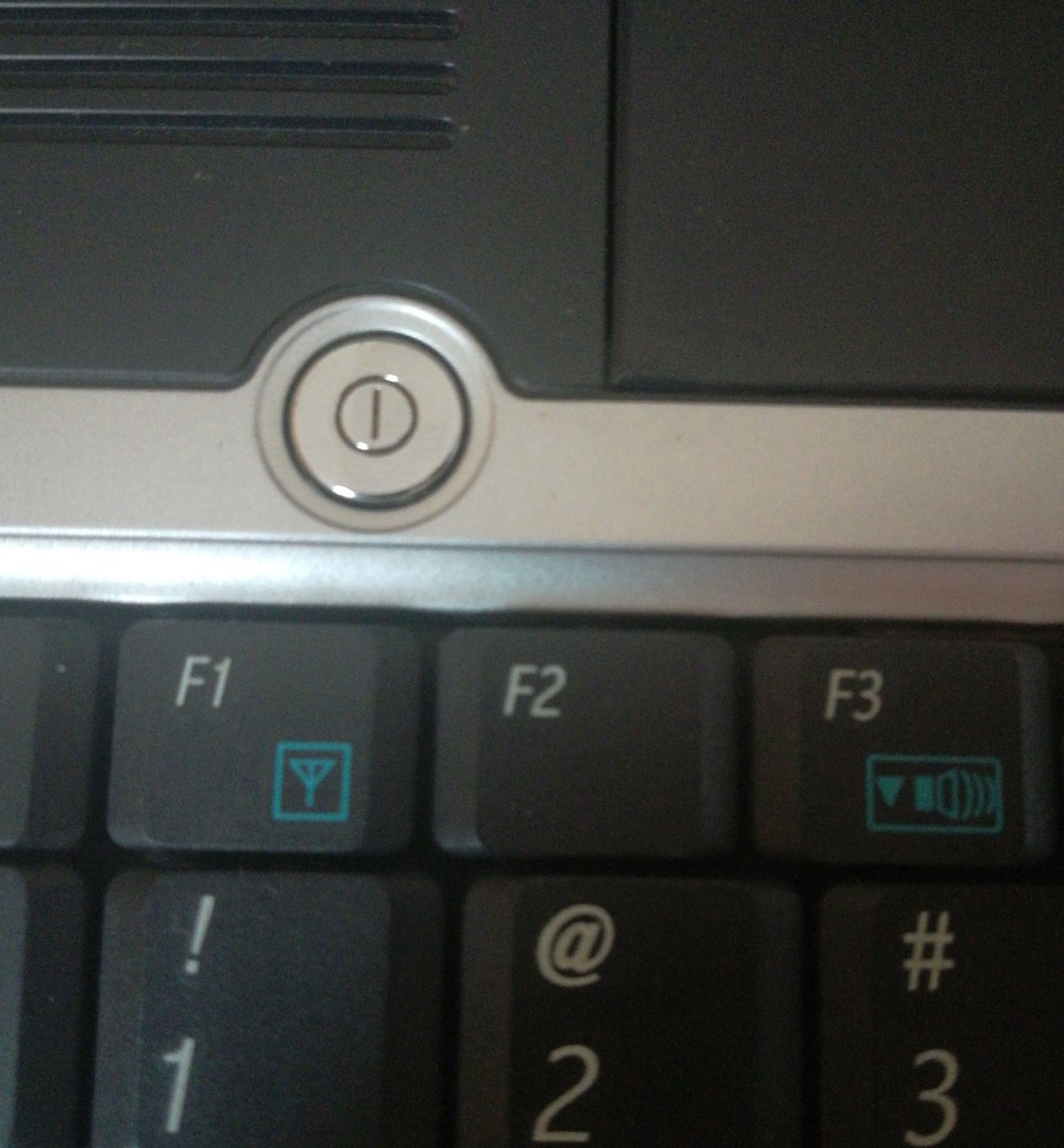 联想昭阳v32便携式计算机如何开关机？