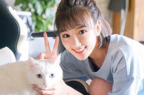 毛晓彤身高体重