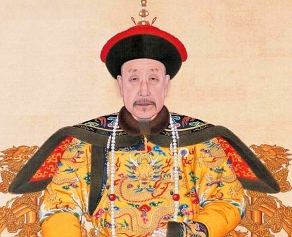 “花甲重逢又加三七岁月，古稀双庆更多一度春秋”是什么意思