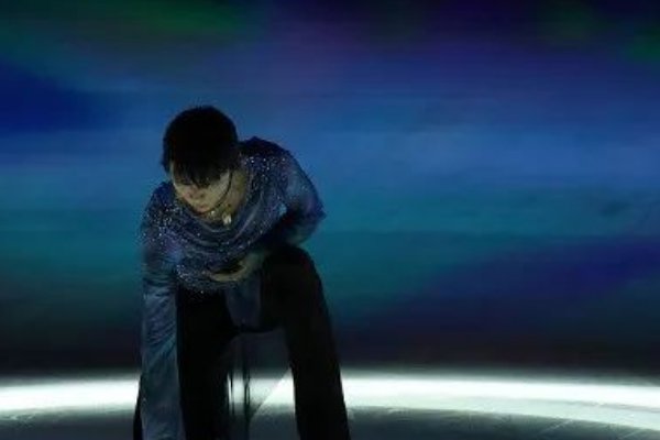 一票难求！羽生结弦完成首次个人公演，他在运动界的影响力有多大？