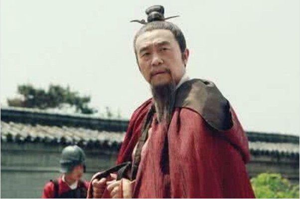 刘伯温对诸葛亮不服气，为何见到墓里的五个字却直接下跪？