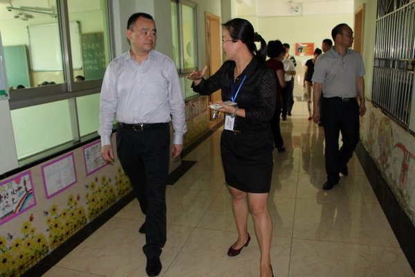 深圳市宝安区教育局的内设机构