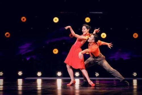 《舞蹈风暴》点亮舞台，你印象最深刻的是哪一场？