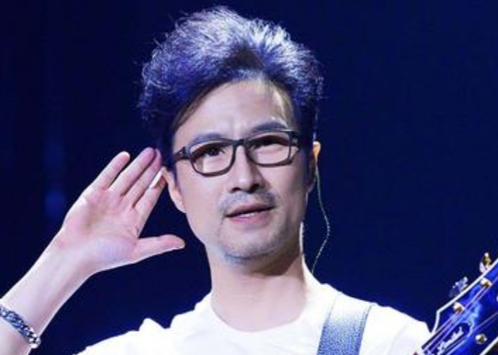 汪峰发歌必有大瓜，你如何看待汪峰效应？