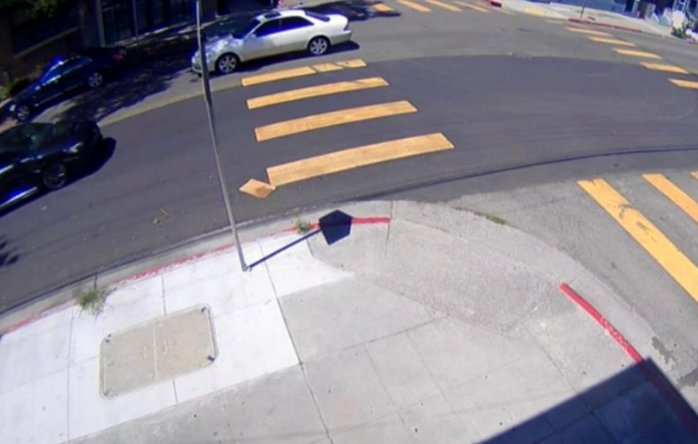 美国60岁的华裔女名医当街被枪杀，当时究竟发生了什么？